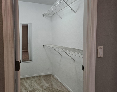 13810 Sutton Park Drive - Photo Thumbnail 14
