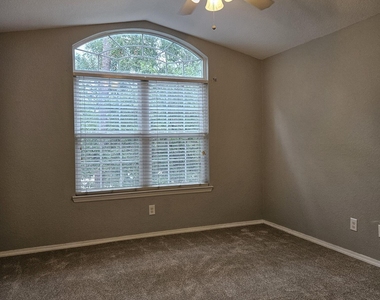 13810 Sutton Park Drive - Photo Thumbnail 6