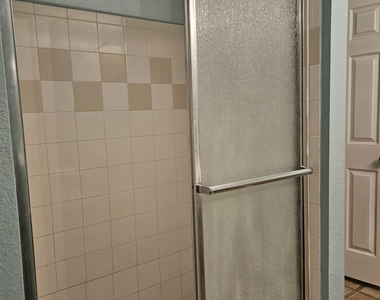 13810 Sutton Park Drive - Photo Thumbnail 9