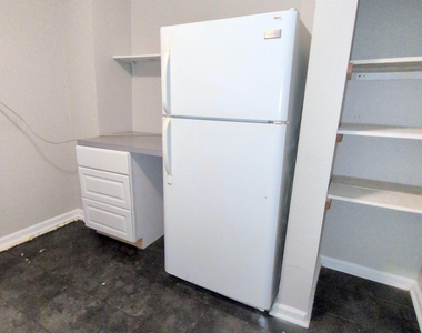 3323 Thomas Street - Photo Thumbnail 1