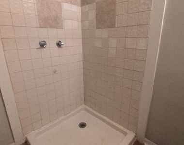 417 N Liberty Street - Photo Thumbnail 7