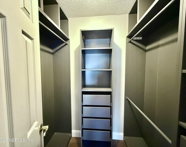 1164 Delving Court - Photo Thumbnail 13