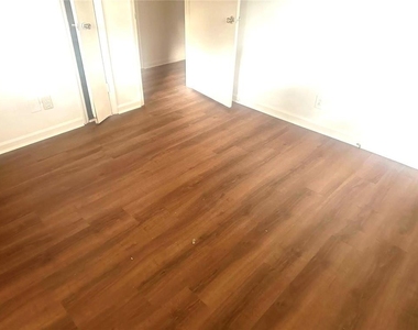 2959 Reynolds Drive - Photo Thumbnail 3