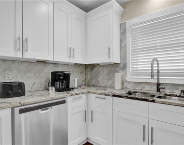 3352 Mathieson Drive Ne - Photo Thumbnail 42