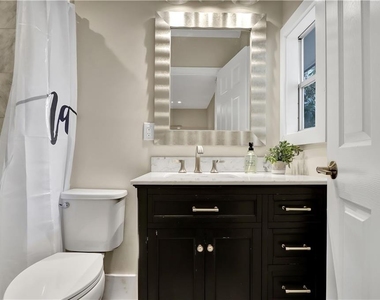 3352 Mathieson Drive Ne - Photo Thumbnail 32