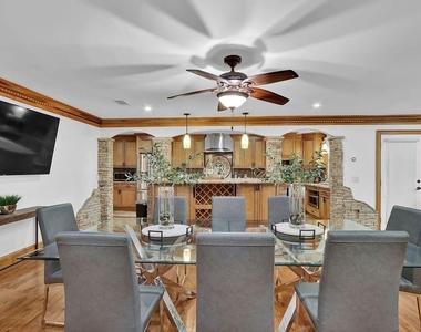4081 Ashford Dunwoody Road Ne - Photo Thumbnail 1