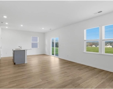 129 Saddlebred Way - Photo Thumbnail 5