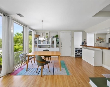 287 14th Street Nw - Photo Thumbnail 7