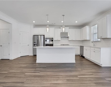 3198 Shirecrest Lane - Photo Thumbnail 16