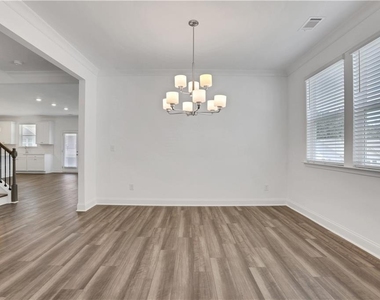 3198 Shirecrest Lane - Photo Thumbnail 7