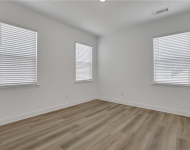 3198 Shirecrest Lane - Photo Thumbnail 33