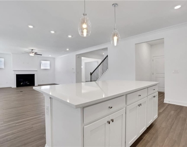 3198 Shirecrest Lane - Photo Thumbnail 18