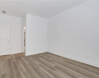3198 Shirecrest Lane - Photo Thumbnail 38