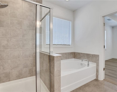 3198 Shirecrest Lane - Photo Thumbnail 29