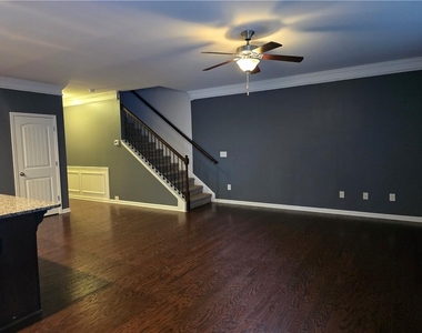 259 Green Bridge Court - Photo Thumbnail 7