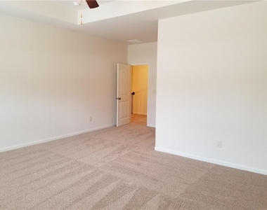 259 Green Bridge Court - Photo Thumbnail 10