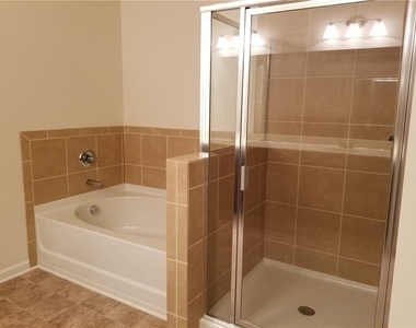 259 Green Bridge Court - Photo Thumbnail 11
