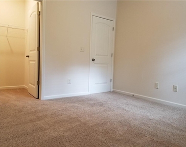 259 Green Bridge Court - Photo Thumbnail 17