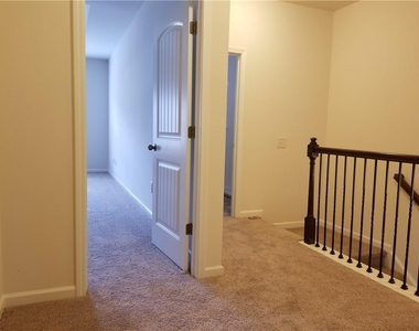 259 Green Bridge Court - Photo Thumbnail 16