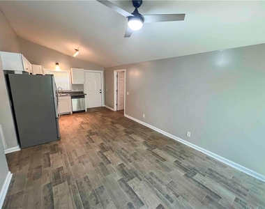 18 Mockingbird Drive - Photo Thumbnail 2