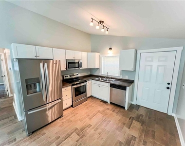 18 Mockingbird Drive - Photo Thumbnail 13