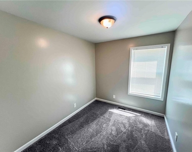 18 Mockingbird Drive - Photo Thumbnail 4