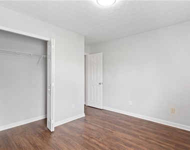 317 Shasta Lane - Photo Thumbnail 26