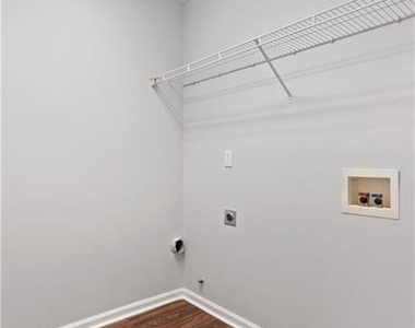317 Shasta Lane - Photo Thumbnail 30