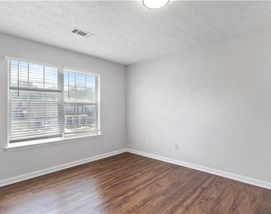 317 Shasta Lane - Photo Thumbnail 31
