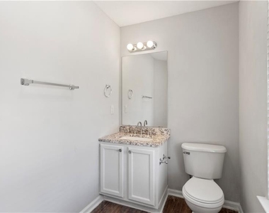 317 Shasta Lane - Photo Thumbnail 8