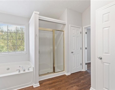 317 Shasta Lane - Photo Thumbnail 20