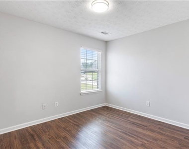 317 Shasta Lane - Photo Thumbnail 25
