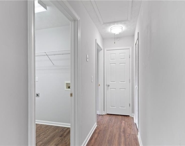 317 Shasta Lane - Photo Thumbnail 22