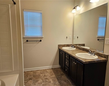 649 Oakside Place - Photo Thumbnail 9