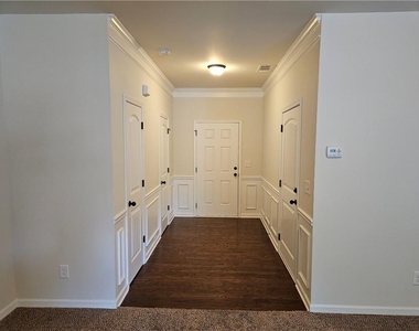649 Oakside Place - Photo Thumbnail 1