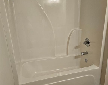 649 Oakside Place - Photo Thumbnail 12