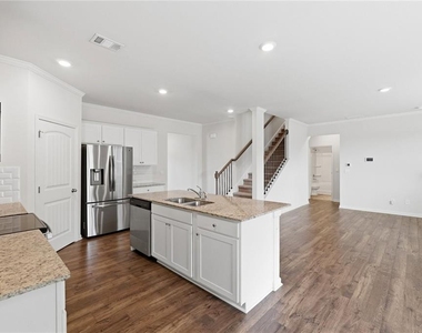 6000r Screech Owl Drive - Photo Thumbnail 10