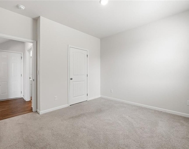 6000r Screech Owl Drive - Photo Thumbnail 28
