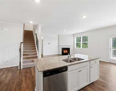 6000r Screech Owl Drive - Photo Thumbnail 14