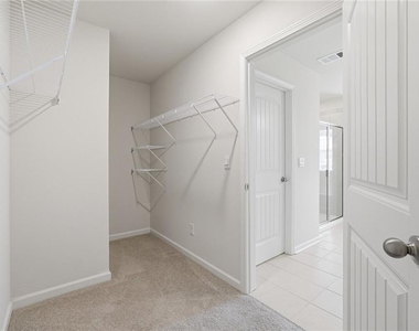 6000r Screech Owl Drive - Photo Thumbnail 22