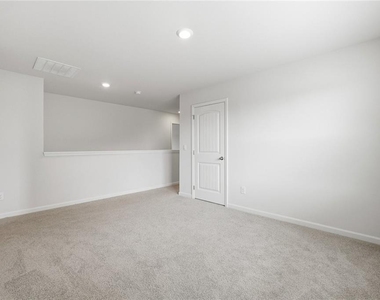 6000r Screech Owl Drive - Photo Thumbnail 16