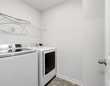 6000r Screech Owl Drive - Photo Thumbnail 35