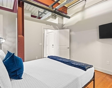 1261 Caroline Street Ne - Photo Thumbnail 9