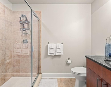 1261 Caroline Street Ne - Photo Thumbnail 11