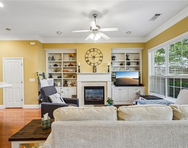 3517 Henderson Reserve - Photo Thumbnail 7
