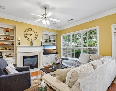 3517 Henderson Reserve - Photo Thumbnail 3