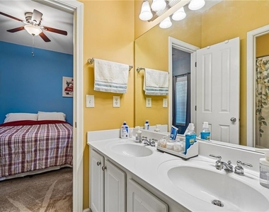 3517 Henderson Reserve - Photo Thumbnail 23