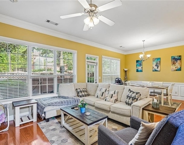 3517 Henderson Reserve - Photo Thumbnail 4