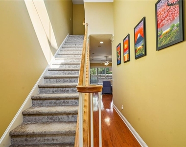3517 Henderson Reserve - Photo Thumbnail 2