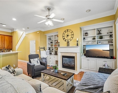 3517 Henderson Reserve - Photo Thumbnail 6
